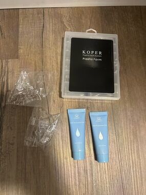 Koper Plastic Form System Storage Case with Blue Nail Extension Gels